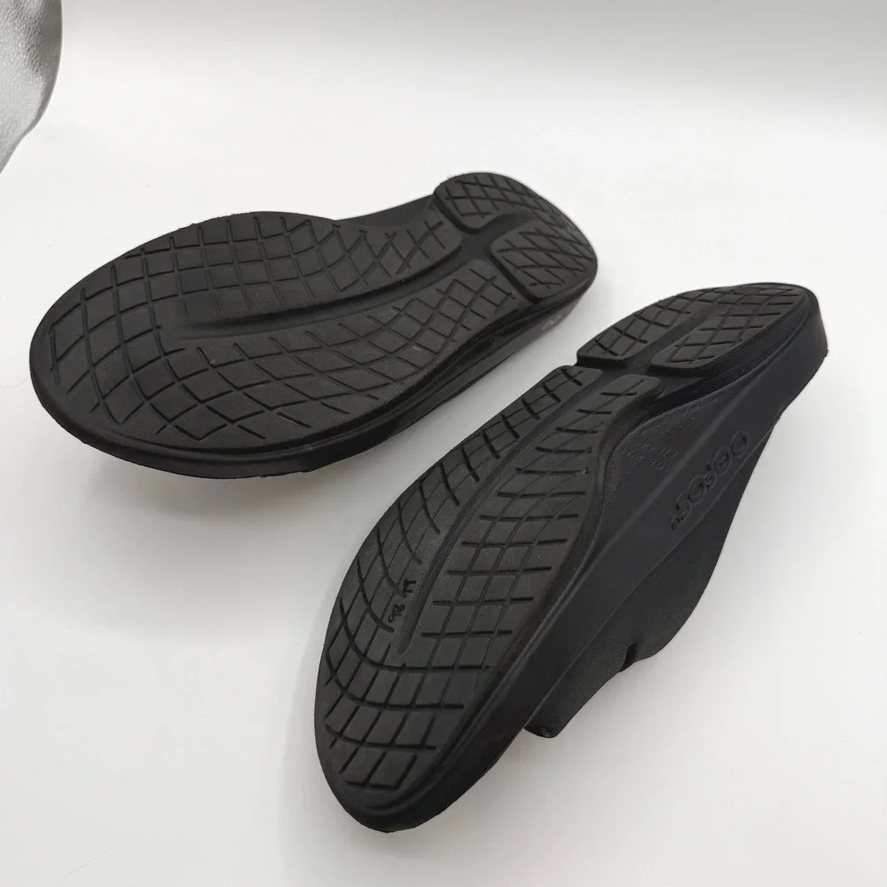 OOFOS Ooahh Slide Sandals Men 11 Black Recovery Arch Support Comfort Shoes
